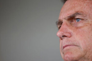 Bolsonaro-Thompson-Reuters-300x200 Vai Vendo Brasil Portal de Notícias