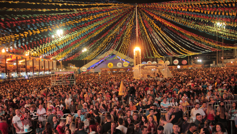 S-Joao Festas juninas esquentam a economia e devem movimentar cerca de R$ 6 bilhões neste ano