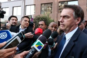 Bolsonaro-Marcos-Correa-PR-300x200 Vai Vendo Brasil Portal de Notícias