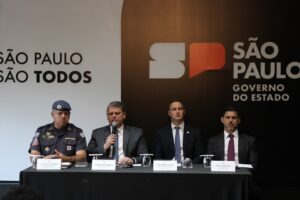 Governador-coletiva-300x200 Vai Vendo Brasil Portal de Notícias