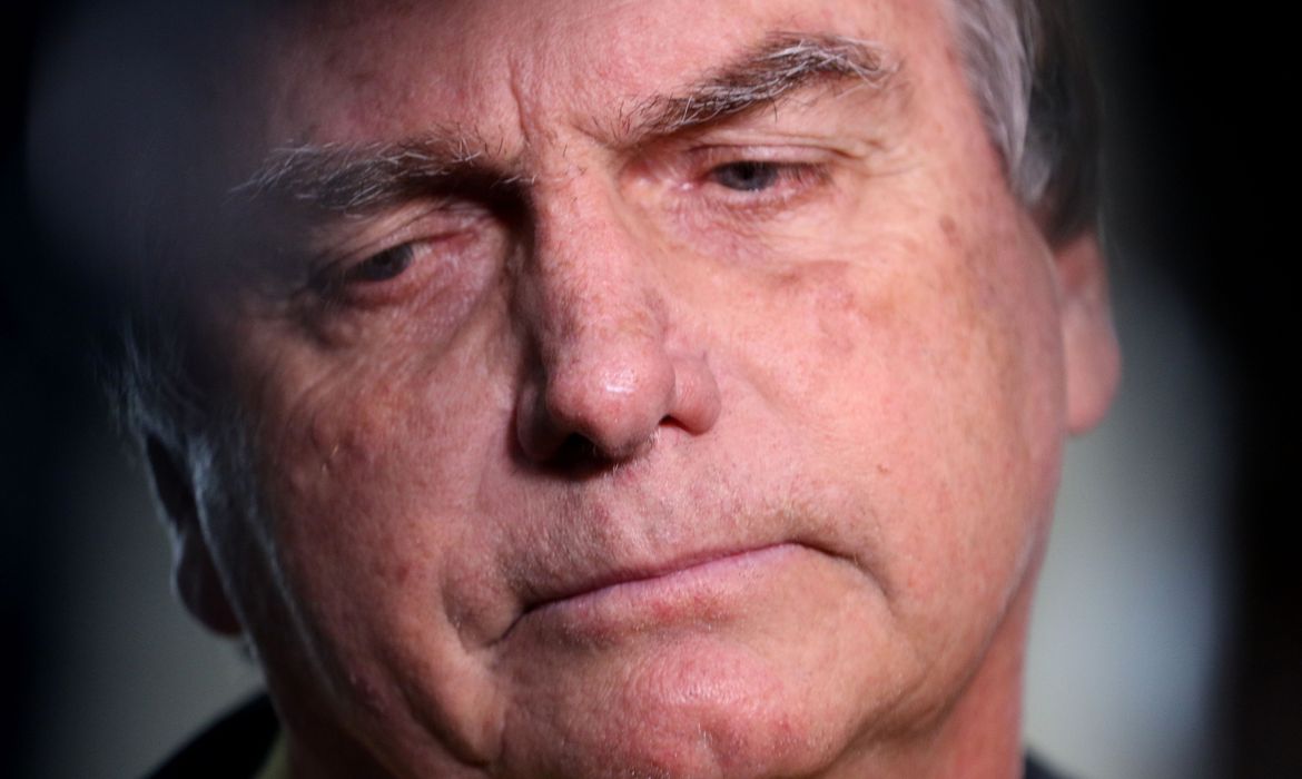 TSE marca julgamento de recurso de Bolsonaro contra inelegibilidade –