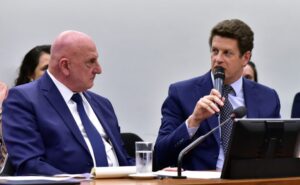 g-dias-ricardo-sales-300x185 Vai Vendo Brasil Portal de Notícias