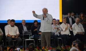 lula-tomaz-300x179 Vai Vendo Brasil Portal de Notícias