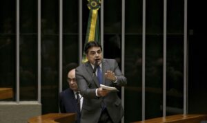 Deputados-300x179 Vai Vendo Brasil Portal de Notícias