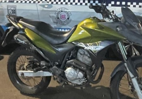 ROMU recupera motocicleta furtada e prende suspeito em Americana/