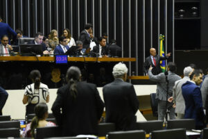 Plenario-300x200 Vai Vendo Brasil Portal de Notícias