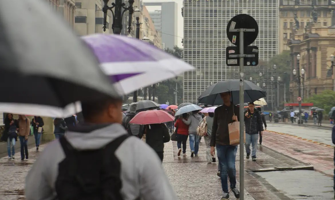 Última semana de 2023 será marcada por bastante chuva em grande parte do país