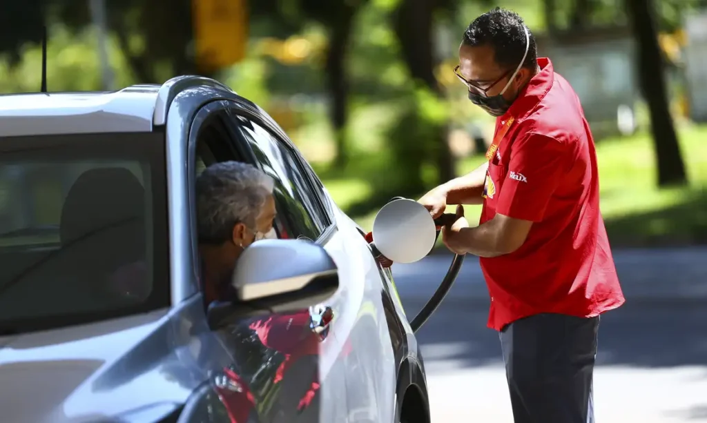 gasolina-1024x613 Preço da gasolina, diesel e o gás de cozinha sobem nesta quinta com novo ICMS