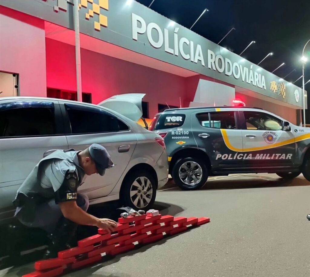 POLic-Rod-1024x913 Operação Semana Santa: PM prende homem e captura foragido com drogas em Bauru