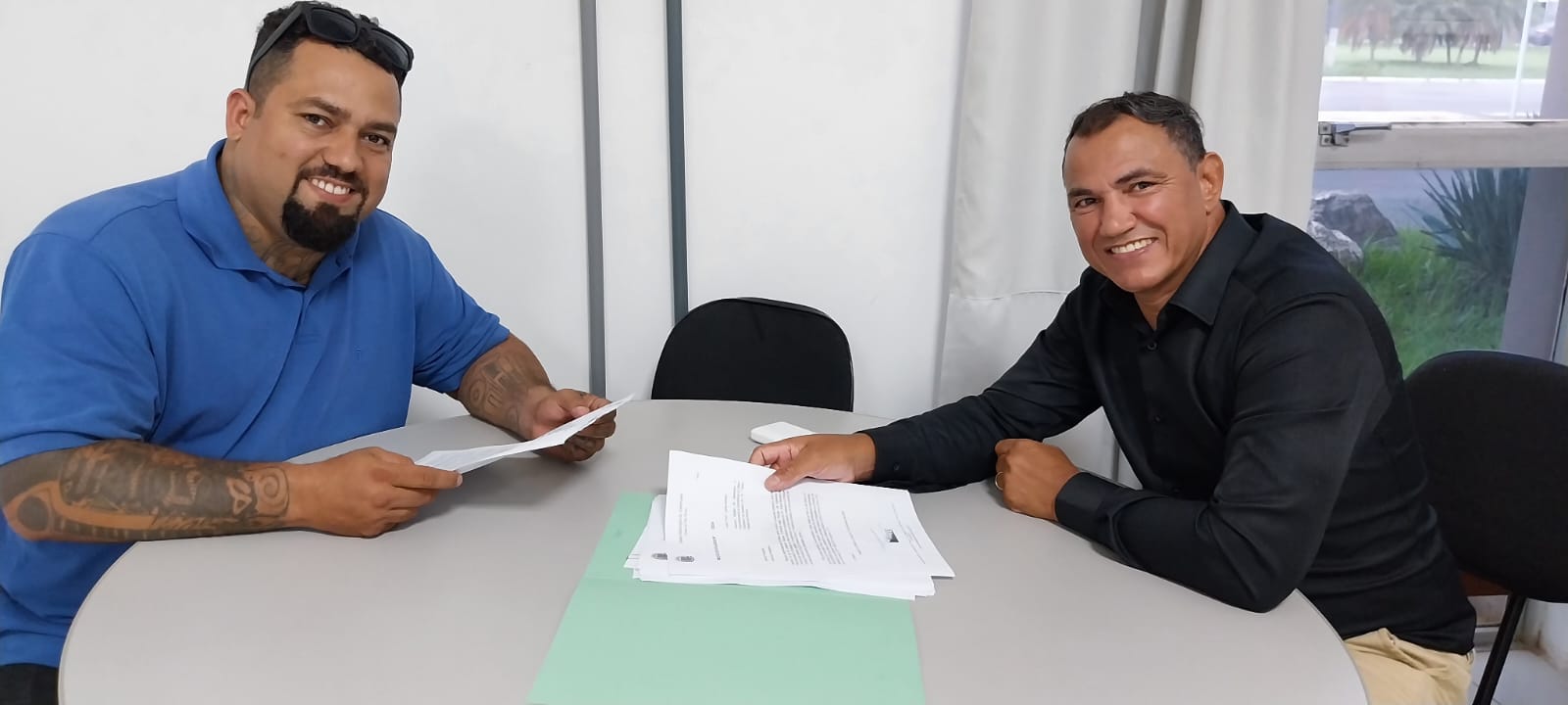 Professor Jonas (União Brasil) desiste de concorrer as eleições e declara apoio ao Pré candidato Julio Gago ( MDB)