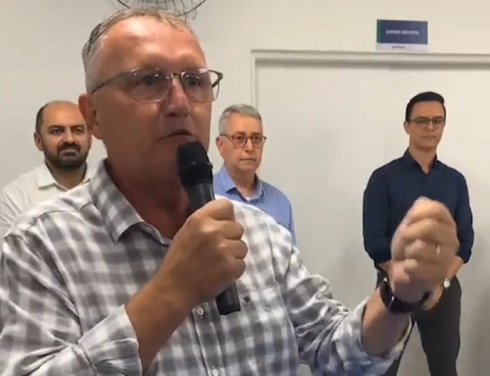 Prefeito e principalmente o Vice-prefeito de Americana Demonstram Agressividade e Destempero em Discurso de Entrega de Revitalização de UBS