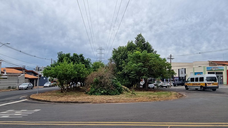CPFL Paulista e Prefeitura de Americana Colaboram em Projeto de Readequação Arbórea no Bairro Jaguari
