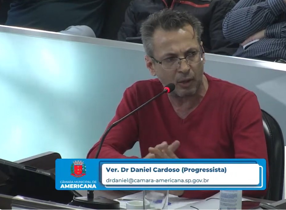 Vereadores Dr. Daniel e Vagner Malheiros debatem transparência e vetos políticos na Câmara Municipal de Americana