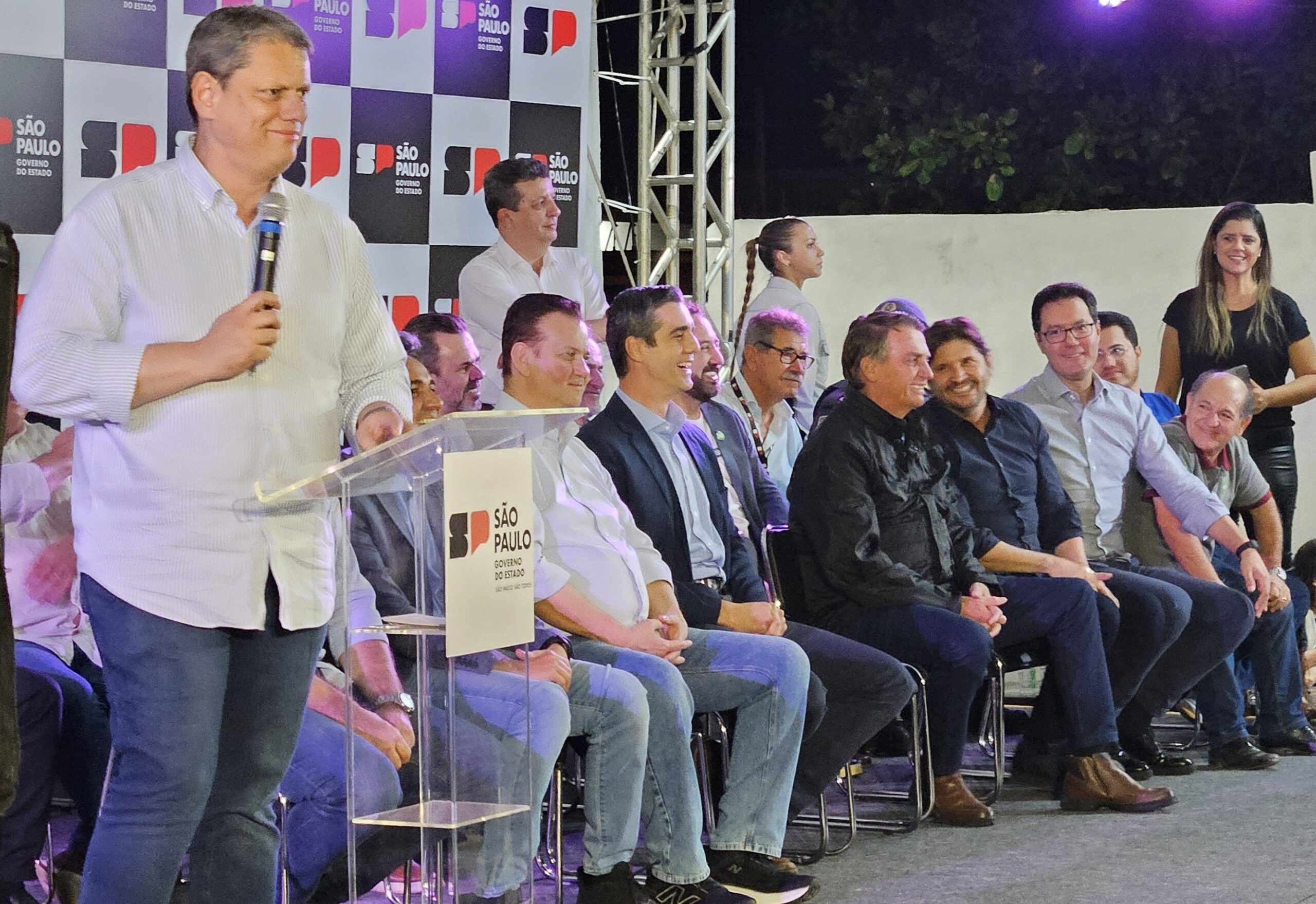 Prefeito Rafael Piovezan inaugura o projeto ‘Meu PET Santa Bárbara’ com presença do governador Tarcísio e Bolsonaro