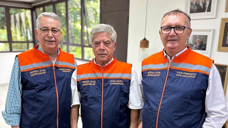 Vereador Gualter Amado faz vídeo com ex-Diretor da Defesa Civil de Americana junto com funcionários do orgão na compra ovos