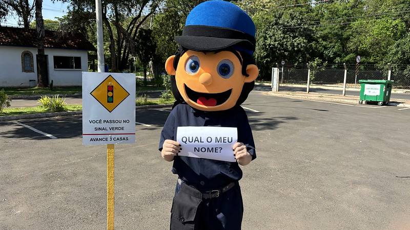 Farolito é o nome escolhido para o mascote do Trânsito em Americana