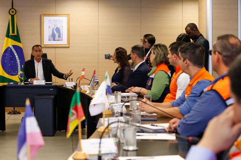 b3b5d0f0-8795-44d1-bfff-d659406445e1-1 Sistema 'Defesa Civil Alerta' ligado para estados do Sul e Sudeste