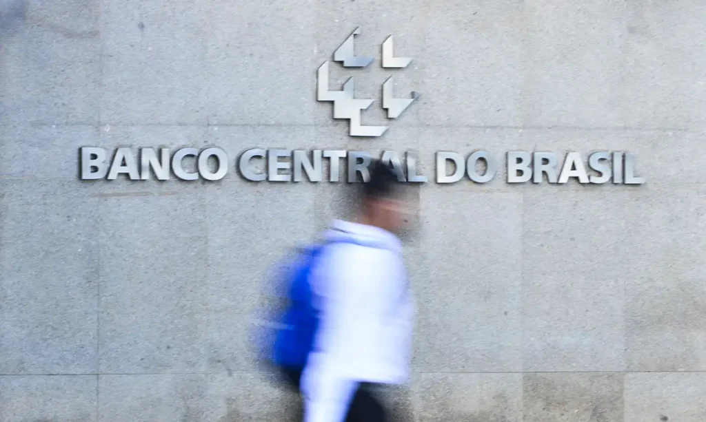 banco_central_mcajr_abr_0104222273_0-1024x613 Contas públicas têm déficit de R$ 7,3 bilhões em setembro