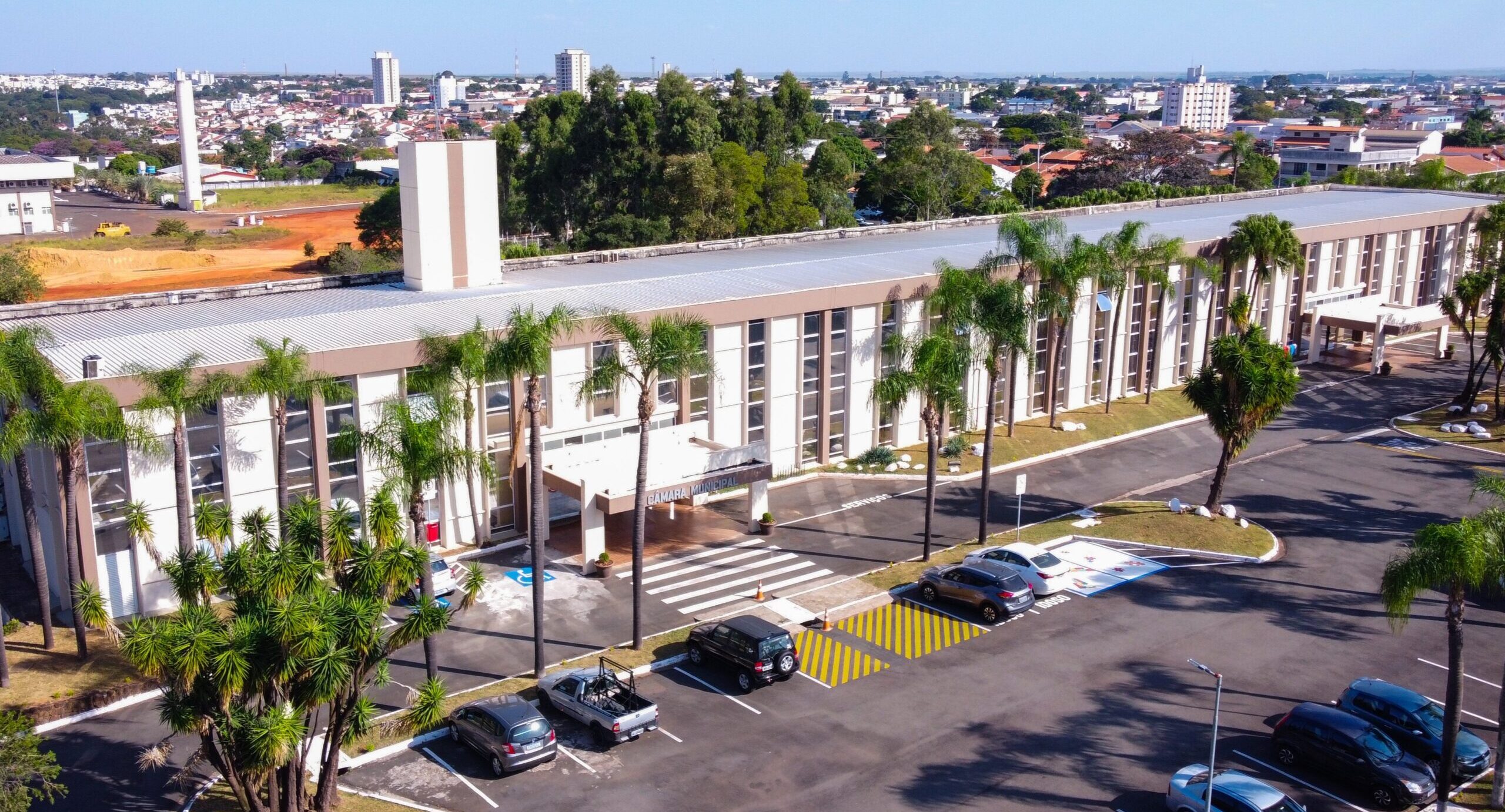 Orçamento da Câmara de Americana para 2025: Um Peso no Bolso dos Munícipes?