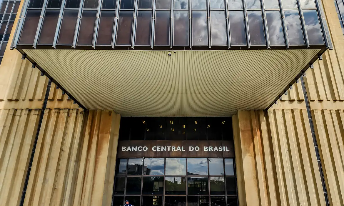 Copom deve elevar Selic em 1 ponto na reunião desta quarta-feira