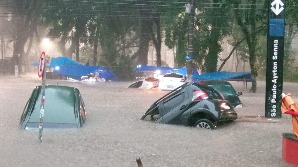 Chuva-sao-paulo-globo-1024x576 Chuvas Intensas Causam Caos em São Paulo na Tarde desta Sexta-Feira 24