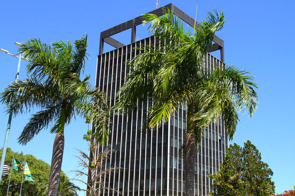 Prefeitura-de-Santa-Barbara-1024x682 Salários Parcelados: Crise Financeira Atinge Santa Bárbara d'Oeste