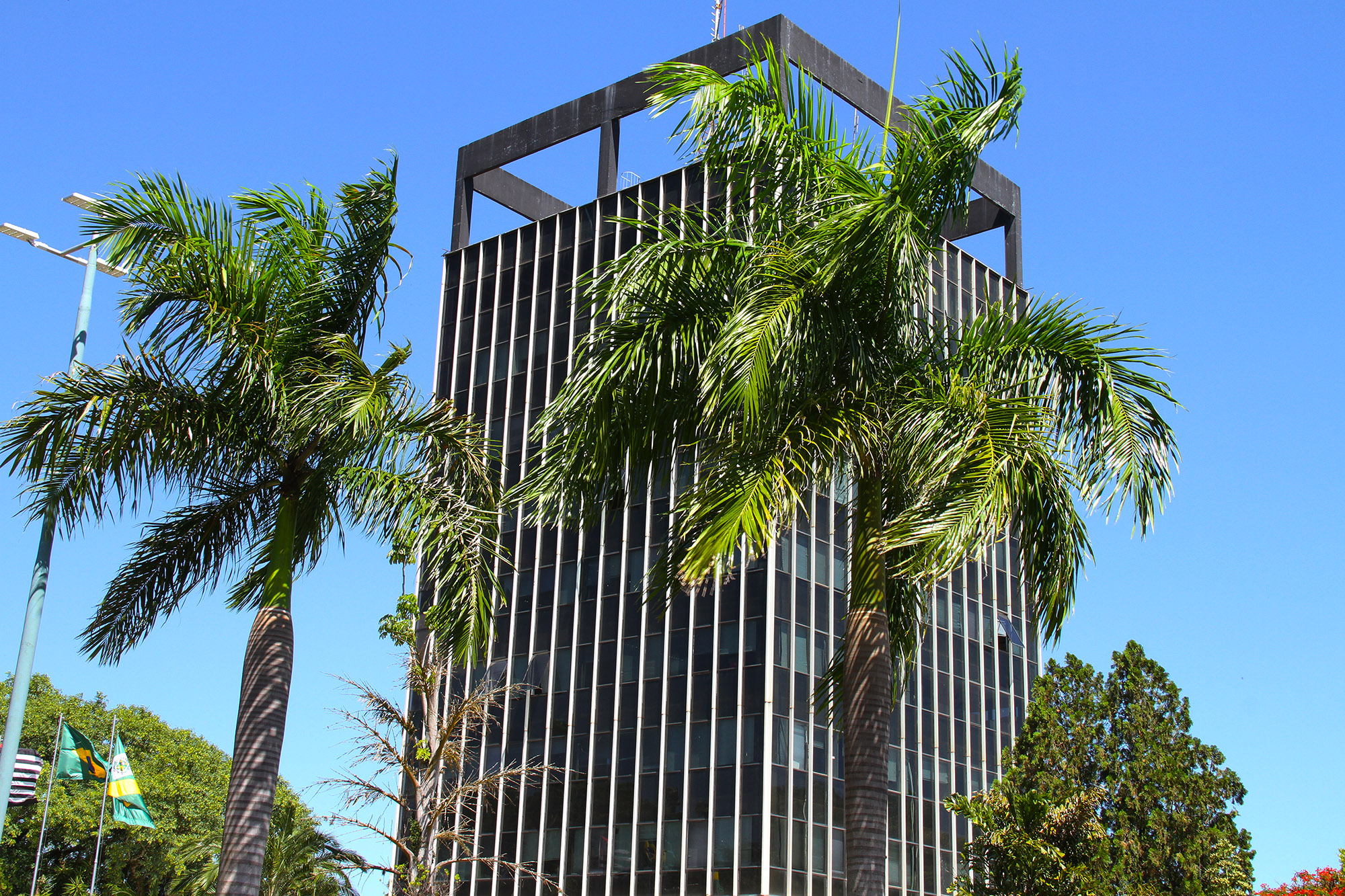 Salários Parcelados: Crise Financeira Atinge Santa Bárbara d’Oeste