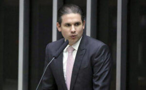 hugo-mota-300x185 Vai Vendo Brasil Portal de Notícias