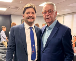 andre-e-chico-300x239 Vai Vendo Brasil Portal de Notícias