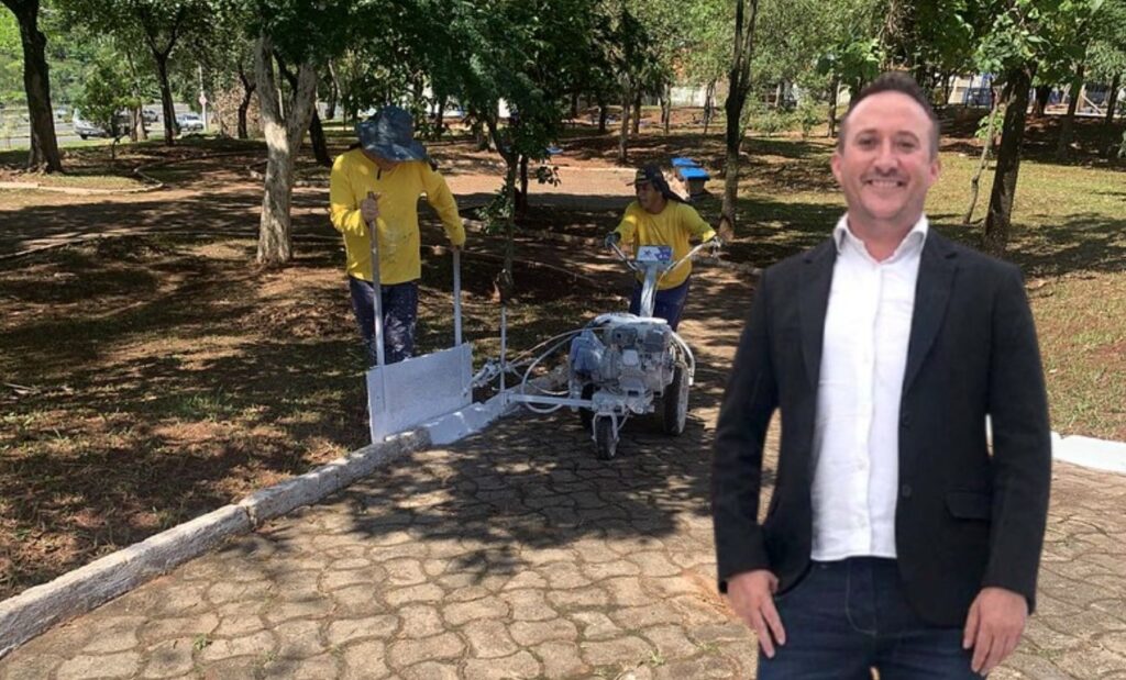 leo-na-praca-1024x619 Léo da Padaria apresenta emenda para investimento em infraestrutura na praça Jorge Arbix