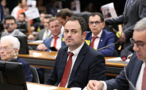 deputado-gualber-300x185 Vai Vendo Brasil Portal de Notícias