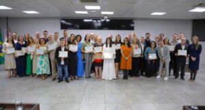 homenagen-300x161 Vai Vendo Brasil Portal de Notícias