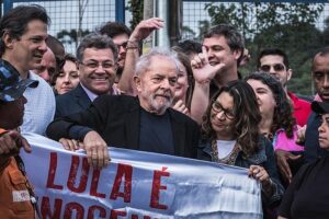 lula-e-acompanheirada-300x200 Portal de Notícias