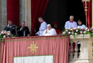 papa-e1745189029663-300x203 Portal de Notícias