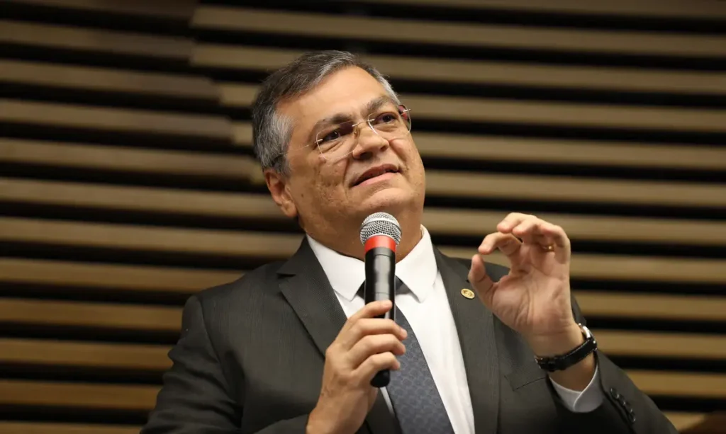 flavio-1024x613 Flávio Dino: "Isso tem um sabor Anedótico", As Ofensas: "Canalha Rocambole do Inferno"