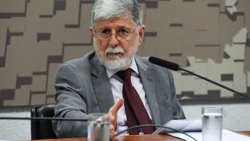 Brasil estuda medidas para romper relações militares com Israel