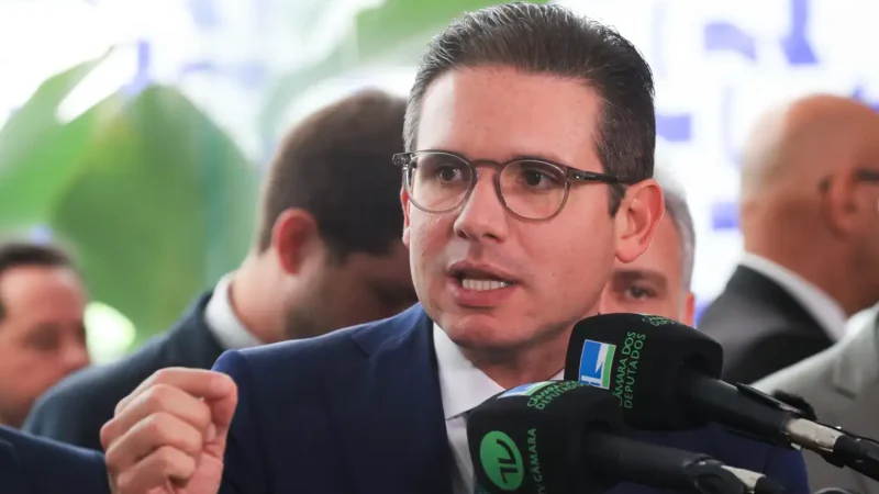 Câmara vai declarar perda do mandato de Zambelli, diz Motta