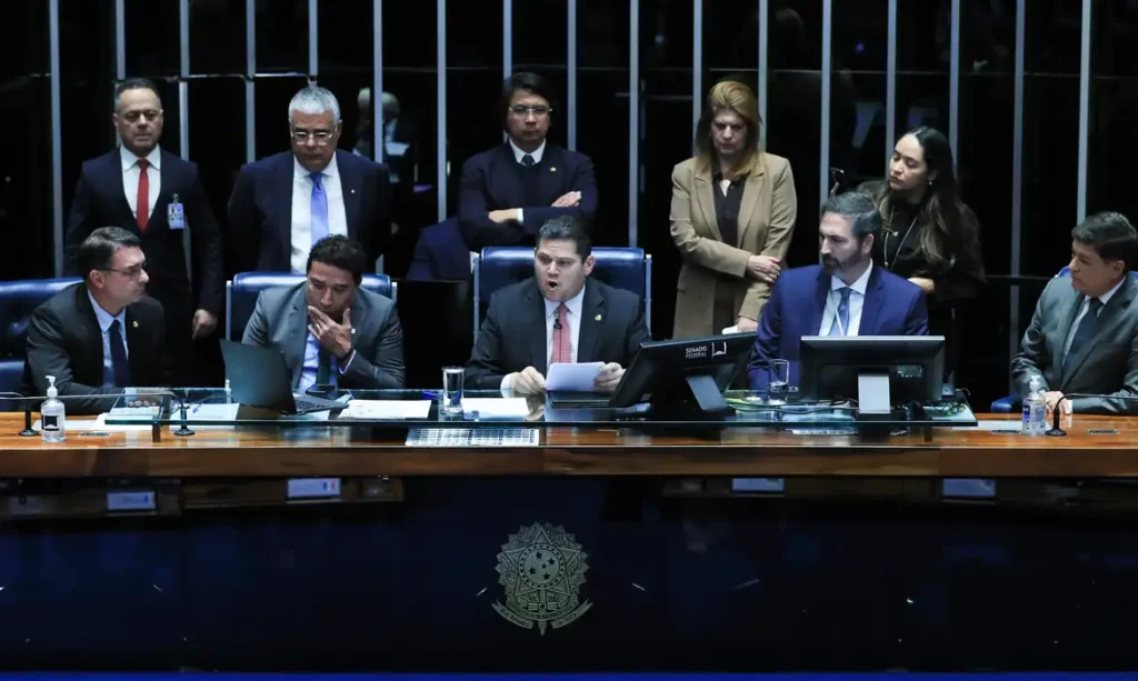 senado-1024x613 Senado aprova aumento do número de deputados federais de 513 para 531