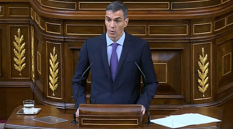 Pedro Sánchez enfrenta pressão e mantém cargo em meio à crise de corrupção no PSOE