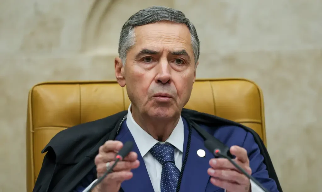 Barroso-1024x613 Ministro do STF Barroso: julgamento de Bolsonaro traz “algum grau de tensão” para país