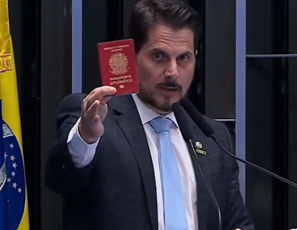 STF revoga tornozeleira de Marcos do Val após reação tardia do Senado às medidas de Moraes