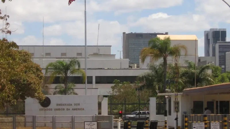 Itamaraty convoca chefe da Embaixada dos EUA após dizer que monitora o Judiciário