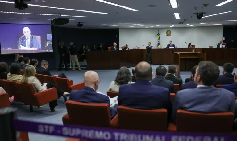 02092025-pzzb0372-768x459 Vai Vendo Brasil Portal de Notícias