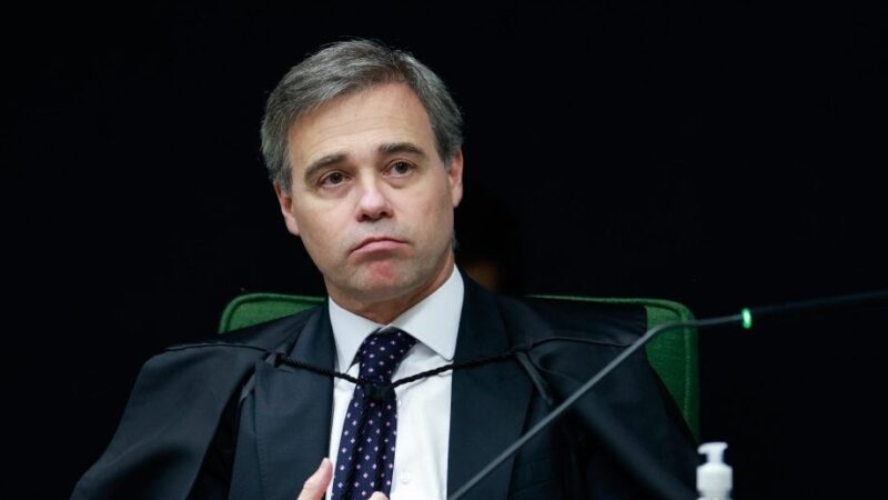 Mendonça assume relatoria de pedido para suspender ação sobre plano de golpe