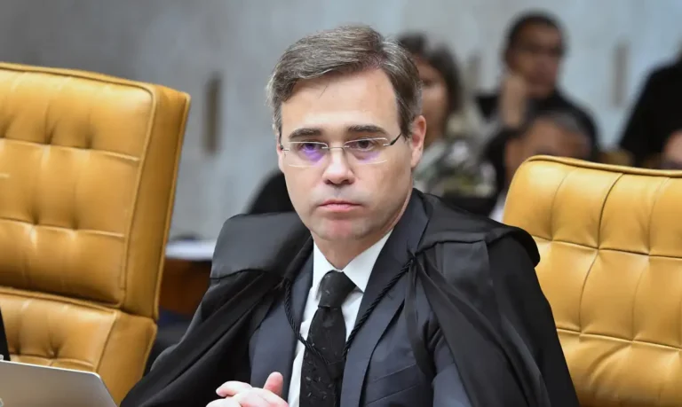 Andre-mendonca-768x459 Vai Vendo Brasil Portal de Notícias