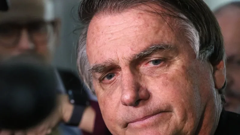 Bolsonaro está “debilitado” e não irá a julgamento, diz advogado