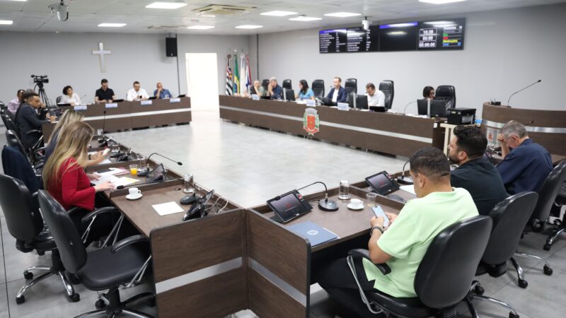 Entre moções de aplauso e pedidos de informação, vereadores de Americana aprovam nove projetos de lei