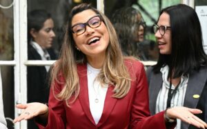 Janja-Reproducao-e1760393841498-300x187 Vai Vendo Brasil Portal de Notícias