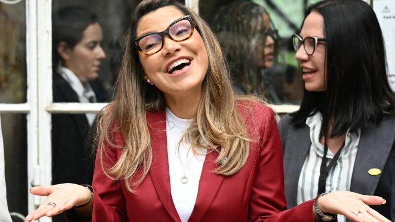 Gastança institucionalizada: Janja ganha gabinete e verba sem ter cargo