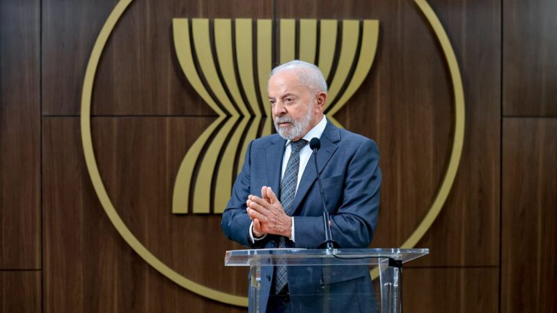 Lula quer convencer Trump a livrar a cara dos ministros do STF